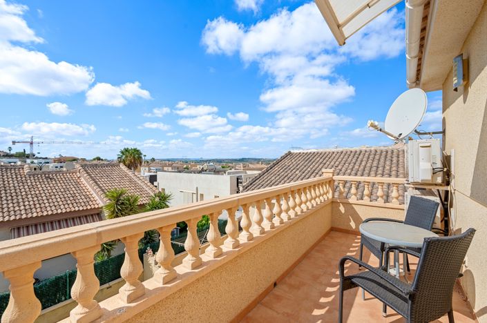 Image No.32-5 Bed Villa for sale