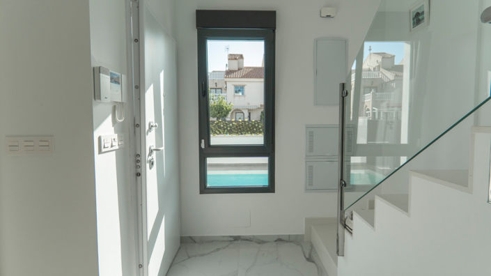 Image No.35-3 Bed Villa for sale