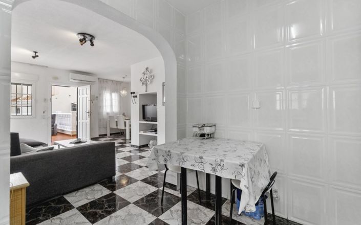 Image No.8-3 Bed Quad for sale