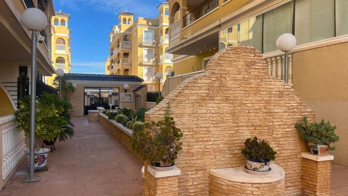 Image No.26-2 Bed Apartment for sale