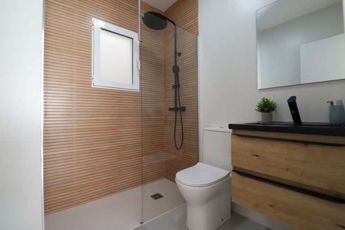 Image No.10-2 Bed Townhouse for sale