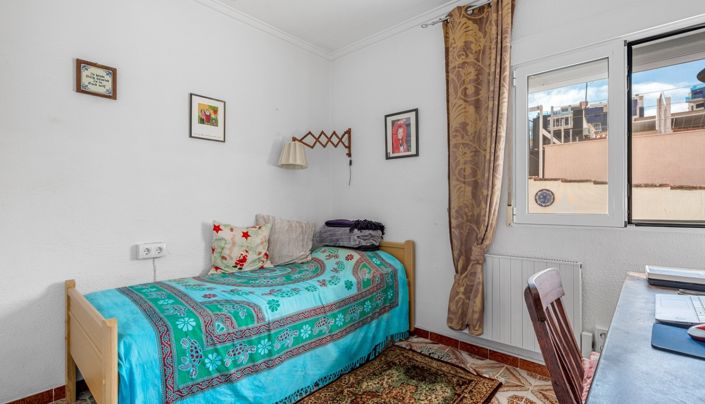 Image No.18-4 Bed Property for sale