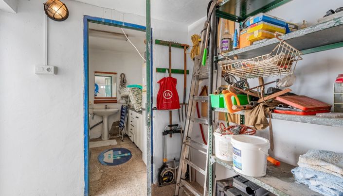 Image No.29-4 Bed Property for sale