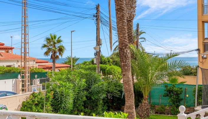 Image No.46-4 Bed Property for sale