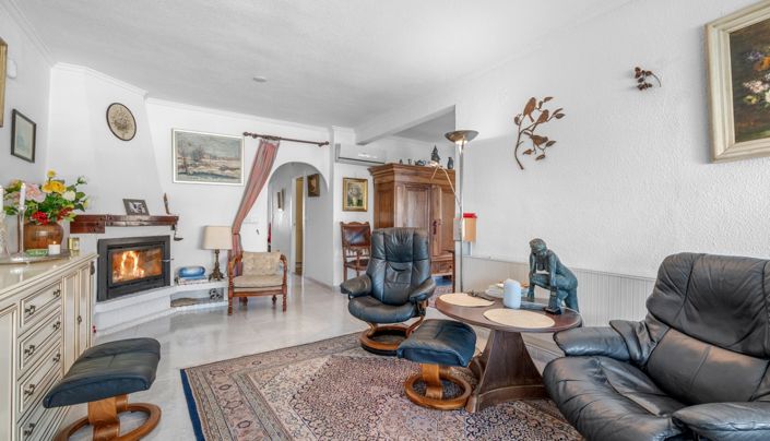 Image No.9-4 Bed Property for sale