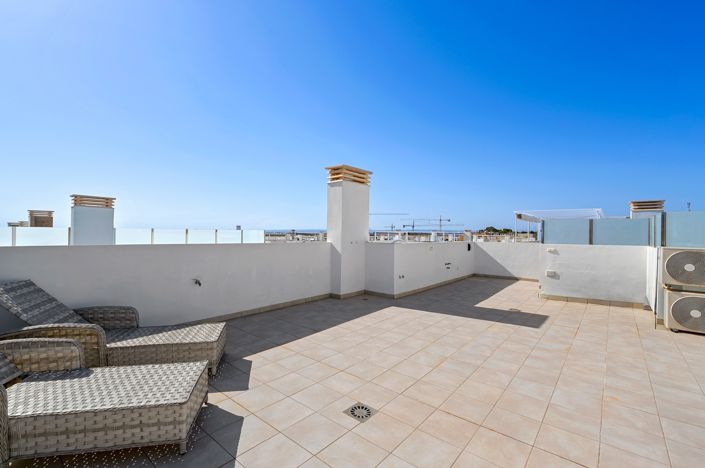 Image No.31-3 Bed Property for sale