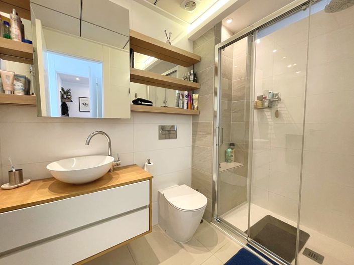 Image No.15-2 Bed Apartment for sale