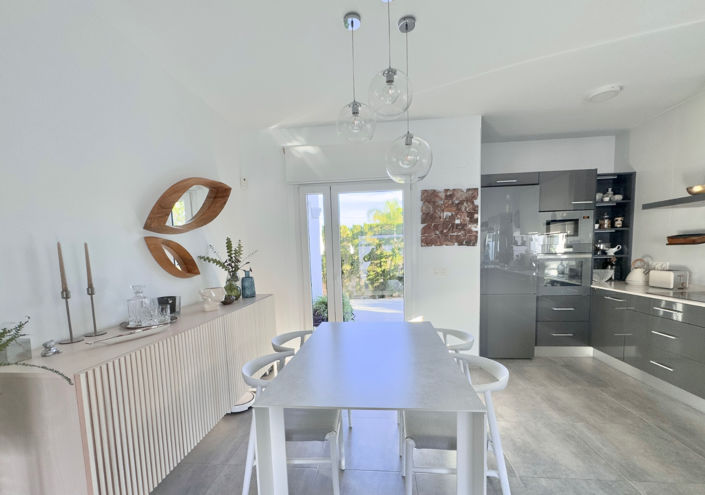 Image No.12-3 Bed Villa for sale