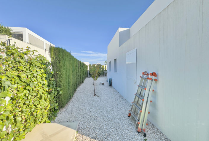 Image No.26-3 Bed Villa for sale