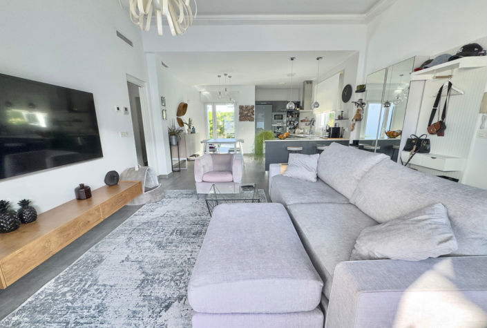 Image No.5-3 Bed Villa for sale