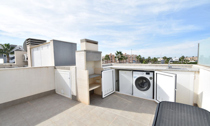 Image No.21-2 Bed Apartment for sale