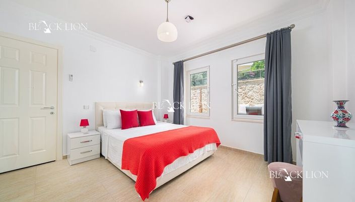 Image No.12-Villa de 5 chambres à vendre à Kalkan