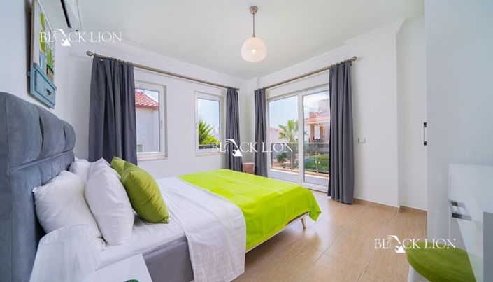 Image No.16-5 Bed Villa for sale