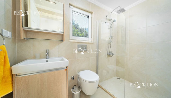 Image No.19-5 Bed Villa for sale