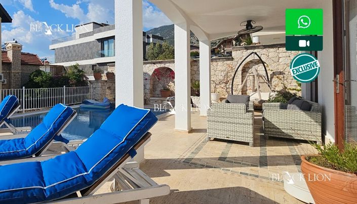 Image No.32-4 Bed Property for sale