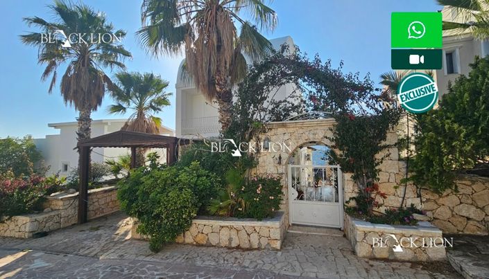 Image No.37-4 Bed Property for sale