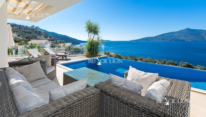 Image No.1-4 Bed Property for sale