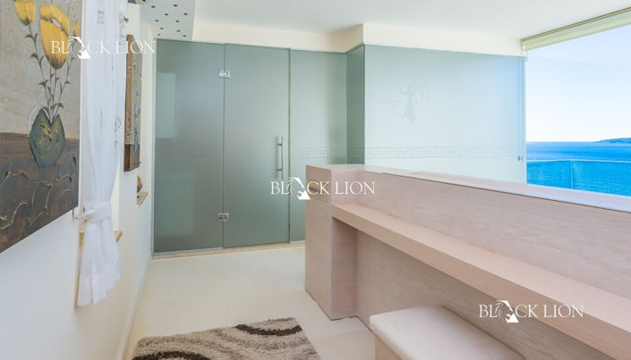 Image No.22-4 Bed Property for sale