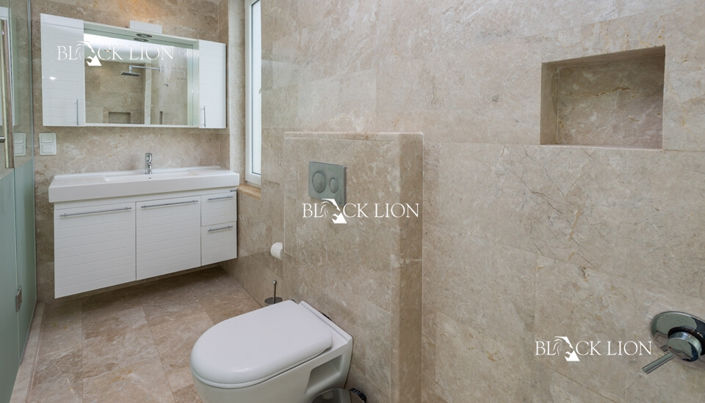 Image No.23-4 Bed Property for sale