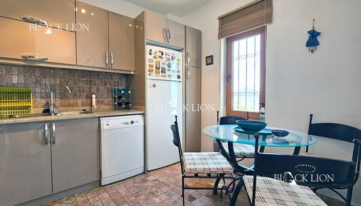 Image No.20-2 Bed Apartment for sale