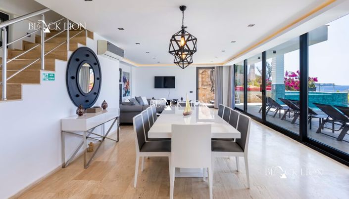 Image No.14-3 Bed Villa for sale