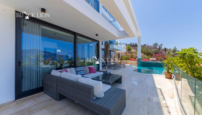 Image No.47-3 Bed Villa for sale