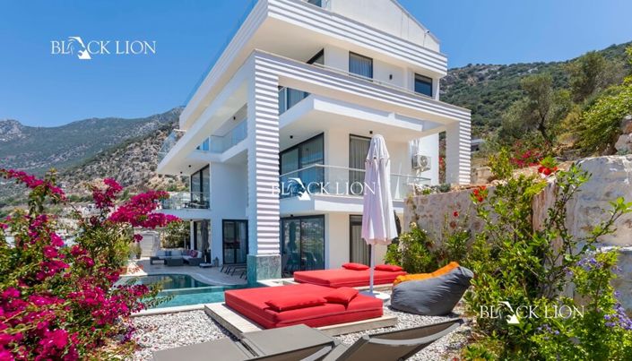 Image No.49-3 Bed Villa for sale