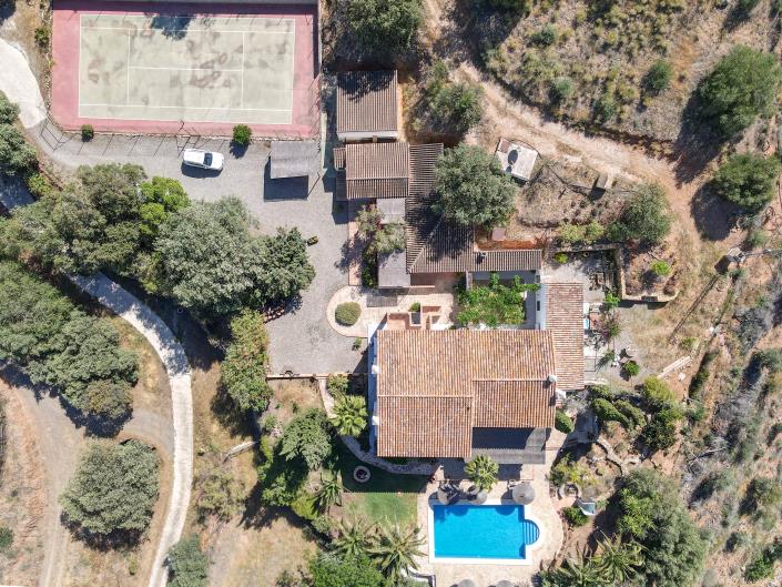 Image No.12-7 Bed Hotel for sale