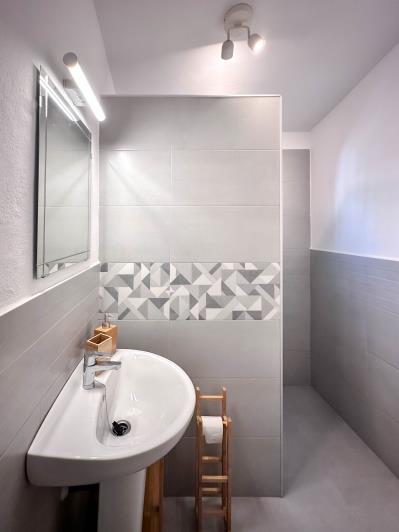 Image No.47-7 Bed Hotel for sale