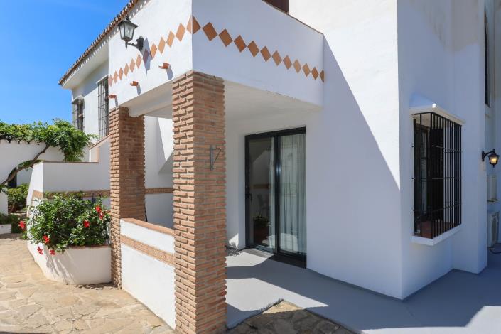 Image No.57-7 Bed Hotel for sale