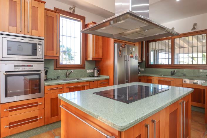 Image No.22-6 Bed Villa / Detached for sale