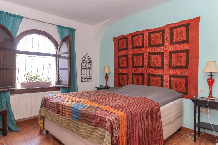 Image No.32-6 Bed Villa / Detached for sale