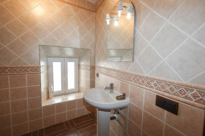 Image No.7-7 Bed Villa / Detached for sale