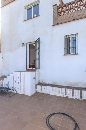 Image No.27-2 Bed Villa / Detached for sale