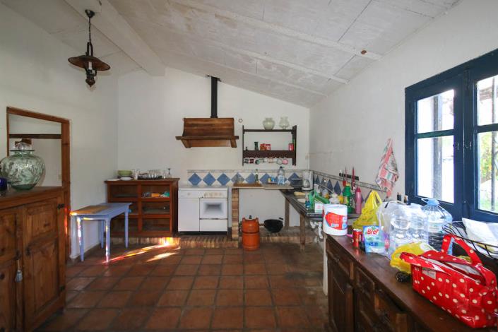 Image No.11-1 Bed Farmhouse for sale