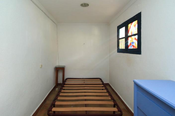 Image No.16-1 Bed Farmhouse for sale