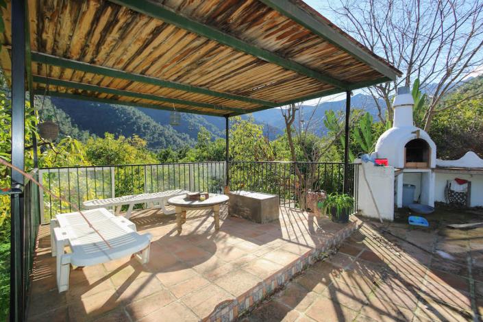 Image No.25-1 Bed Farmhouse for sale