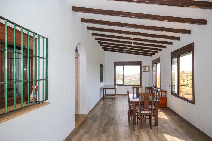 Image No.26-5 Bed Villa / Detached for sale