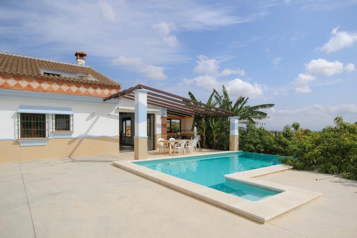 Image No.42-5 Bed Villa / Detached for sale