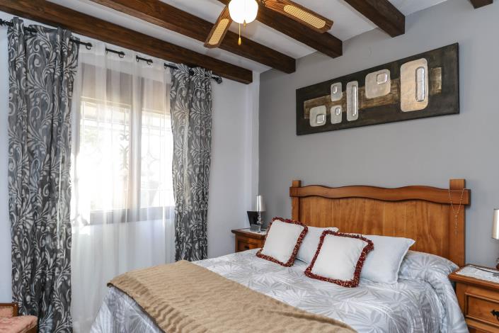 Image No.16-3 Bed Villa / Detached for sale