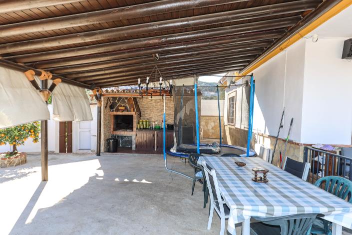 Image No.30-3 Bed Villa / Detached for sale