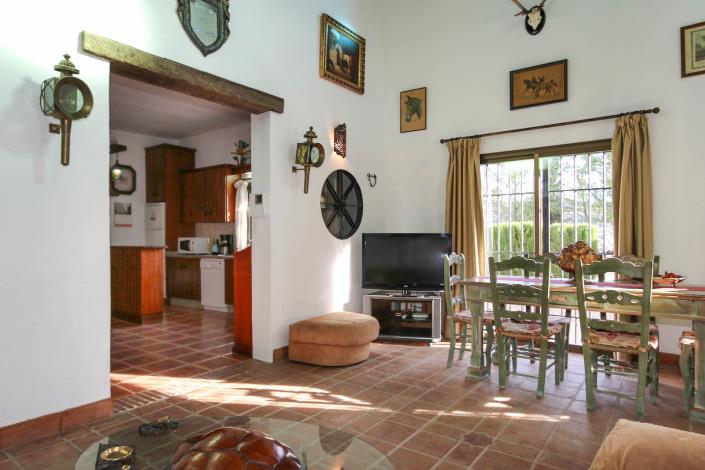 Image No.10-5 Bed Country House for sale