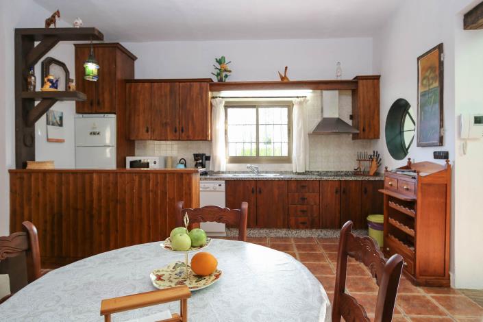 Image No.18-5 Bed Country House for sale