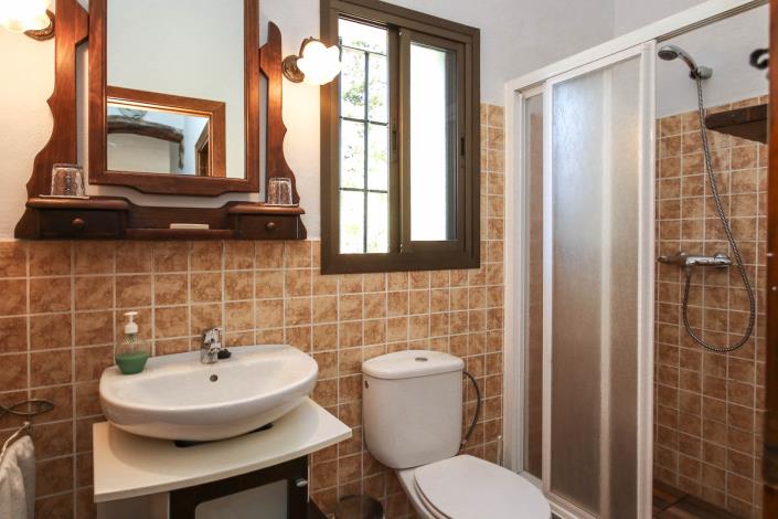 Image No.21-5 Bed Country House for sale