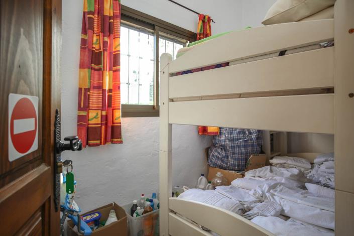 Image No.23-5 Bed Country House for sale