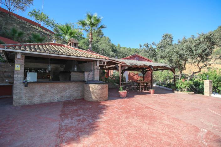 Image No.28-6 Bed Country House for sale