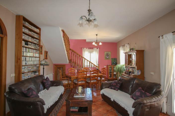 Image No.9-4 Bed Villa / Detached for sale