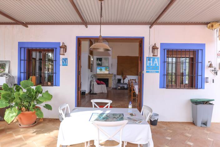 Image No.9-14 Bed Hotel for sale