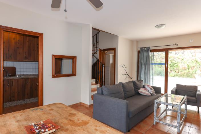 Image No.19-14 Bed Hotel for sale