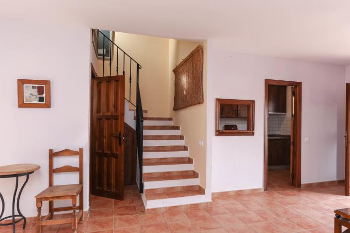 Image No.33-14 Bed Hotel for sale